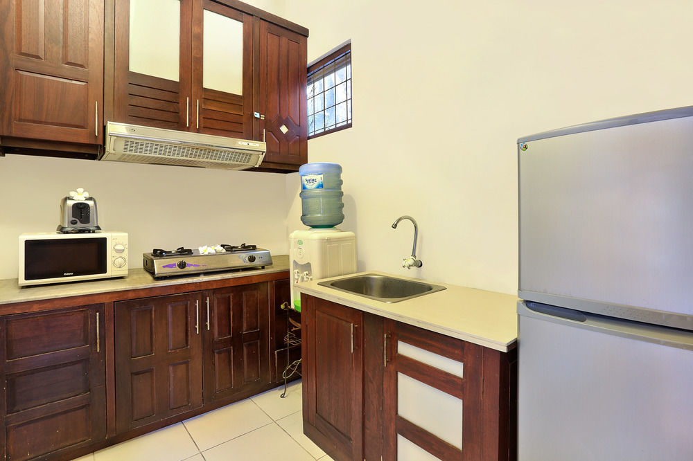 The Vie Villa Legian Екстер'єр фото
