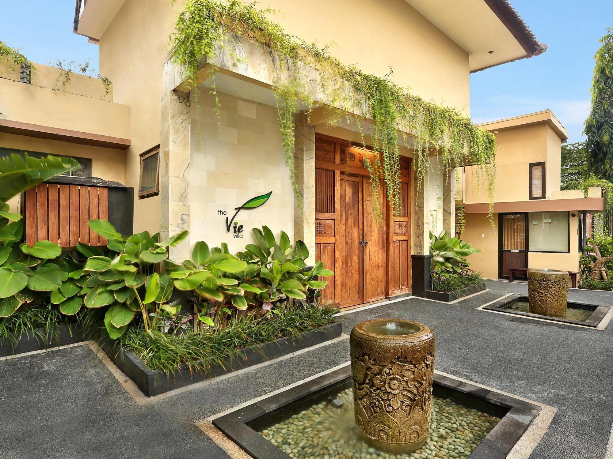 The Vie Villa Legian Екстер'єр фото